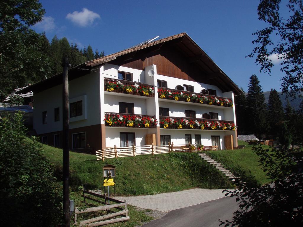 Apartamento Haus Bergblick Bad Kleinkirchheim Exterior foto