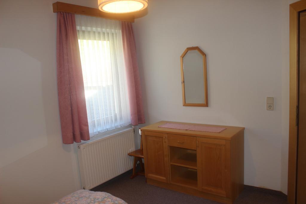 Apartamento Haus Bergblick Bad Kleinkirchheim Habitación foto