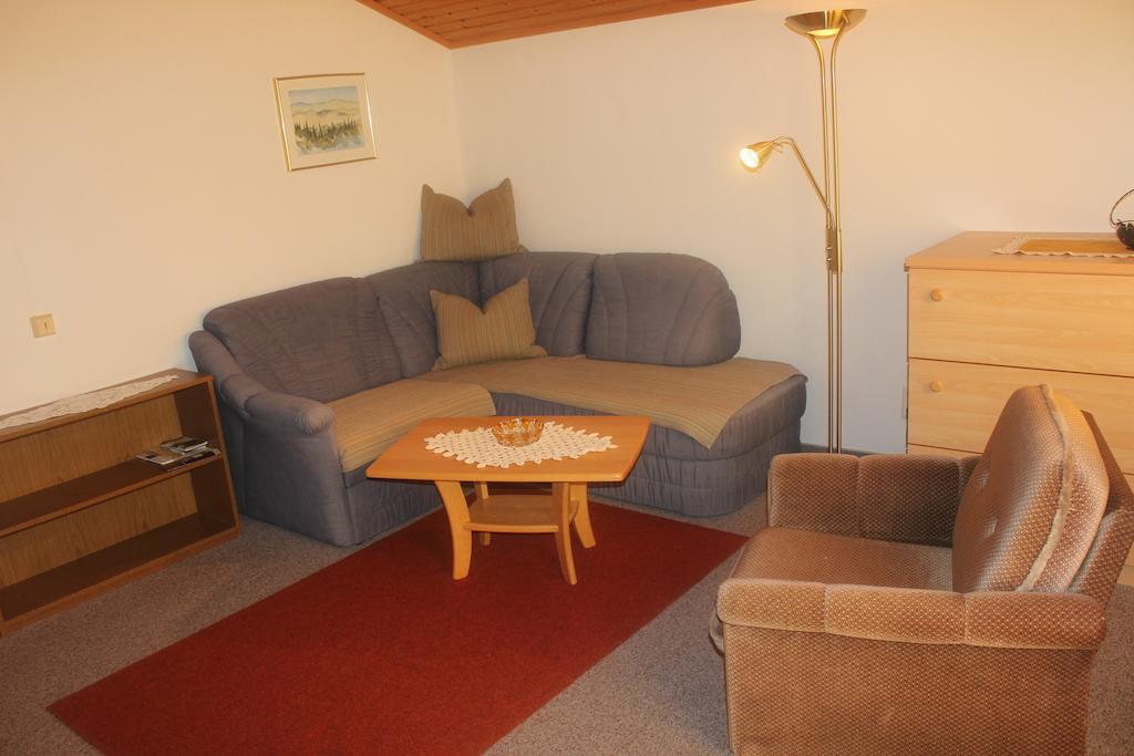 Apartamento Haus Bergblick Bad Kleinkirchheim Habitación foto
