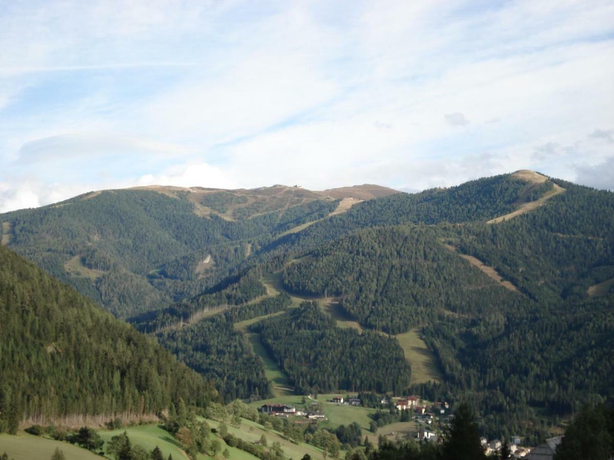 Apartamento Haus Bergblick Bad Kleinkirchheim Exterior foto